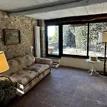 Stone House In Chiatri With Views Semesterbostad