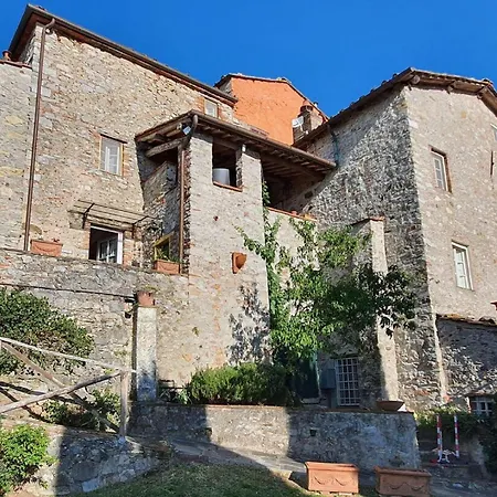 Stone House In Chiatri With Views * Lucca
